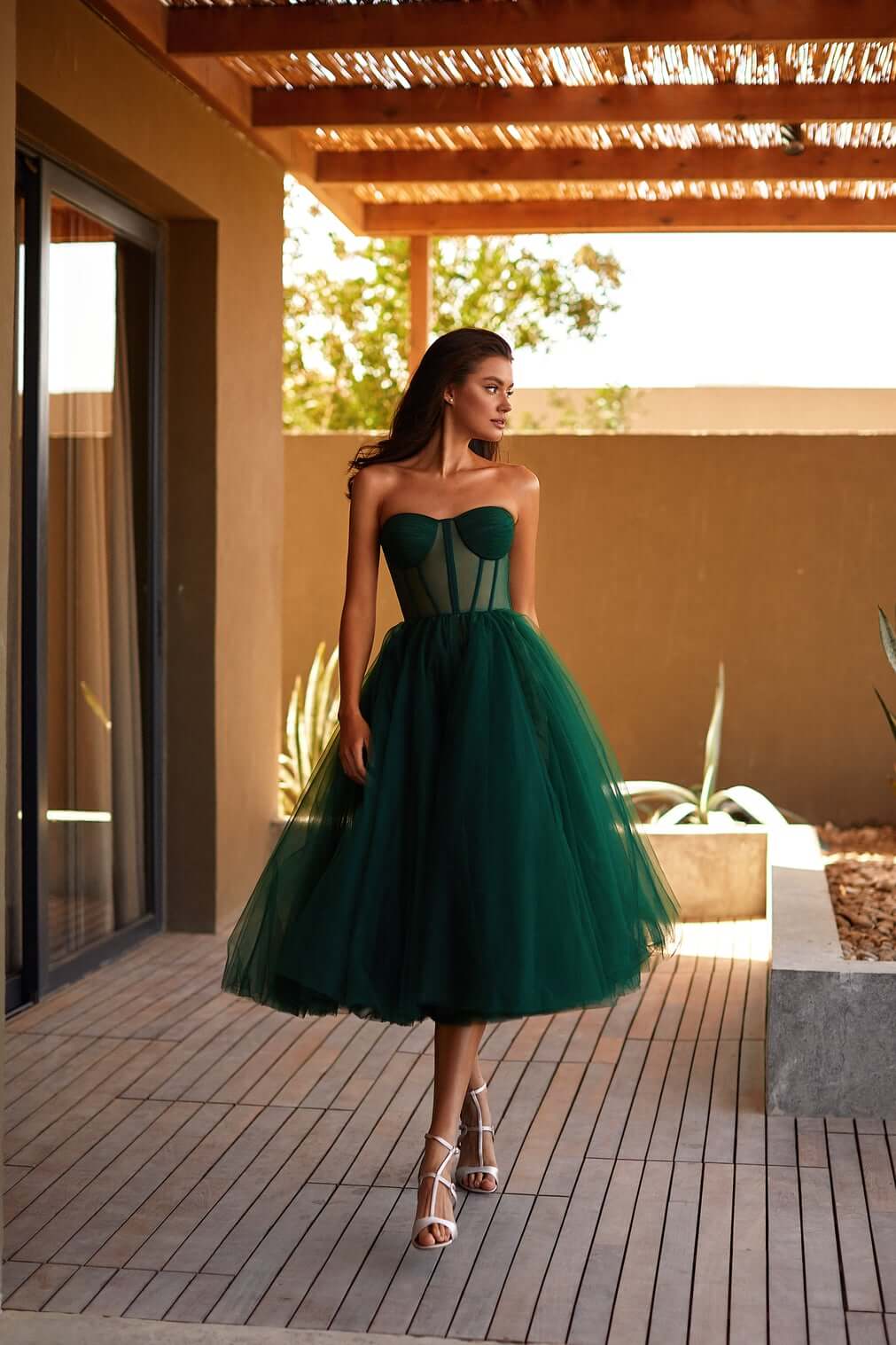 and green dress